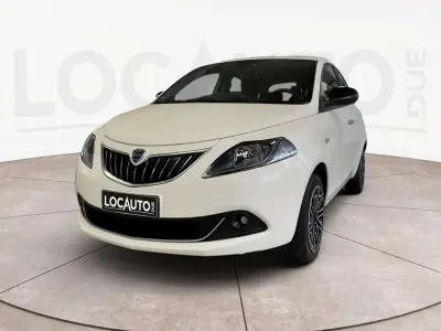 Usata Lancia Ypsilon 69 CV (50 kW) 2023 Bianco Utilitaria