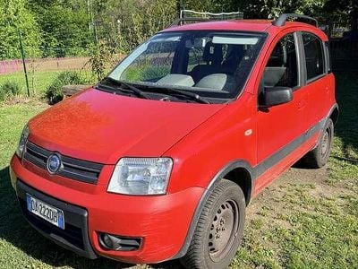 Usata Fiat Panda 4x4 Climbing 60 CV (44 kW) 2006 Rosso Utilitaria