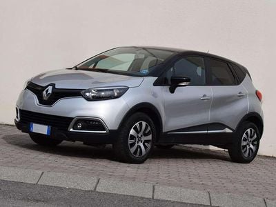 Usata Renault Captur Zen 90 CV (66 kW) 2016 Grigio SUV