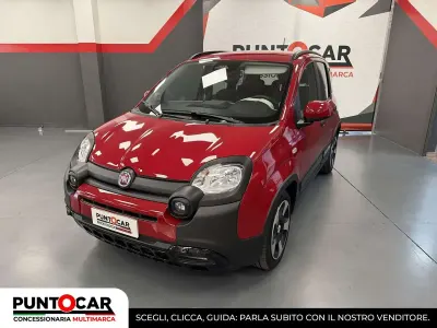 Usata Fiat Panda Cross Cross 65 CV (47 kW) 2025 Rosso Utilitaria