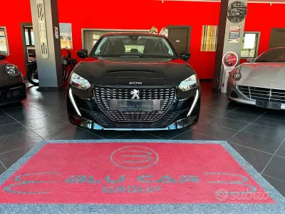 Usata Peugeot 208 Active 101 CV (74 kW) 2022 Nero Utilitaria