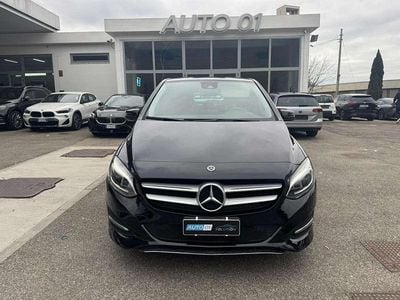 Usata Mercedes B200 Premium 136 CV (100 kW) 2018 Other Monovolume