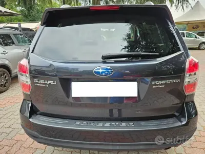 Usata Subaru Forester Exclusive+ 150 CV (110 kW) 2014 Grigio SUV