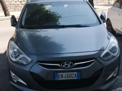 Usata Hyundai i40 136 CV (100 kW) 2012 Grigio Station wagon