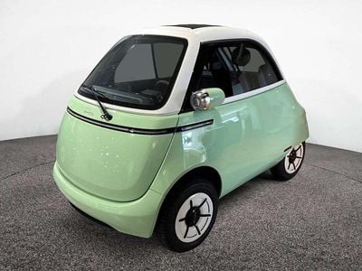 Nuova Micro Microlino 11 kW (16 CV) 2026 Verde Utilitaria