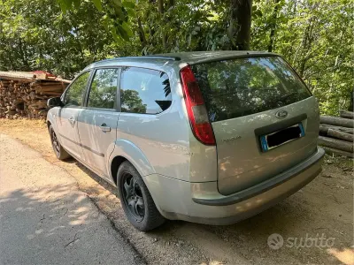 Usata Ford Focus 110 CV (80 kW) 2005 Station wagon