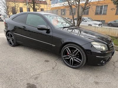 Usata Mercedes CLC220 149 CV (109 kW) 2008 Nero Utilitaria