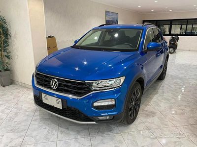 Usata VW T-Roc Style 116 CV (85 kW) 2021 Blu SUV