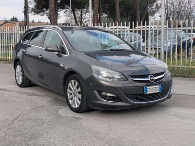 Usata Opel Astra Cosmo 110 CV (80 kW) 2013 Grigio Station wagon