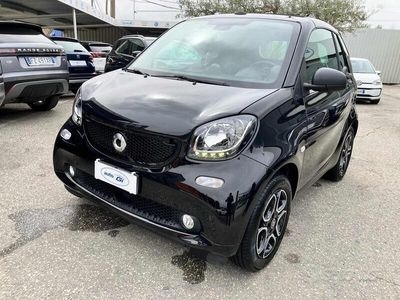 Nero pastello Usata 2019 Smart ForTwo Cabrio Passion Cabrio | 16.500 € (Ottimo prezzo)