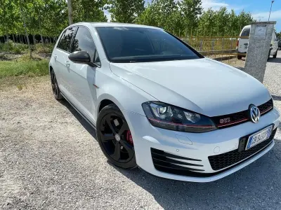 Usata VW Golf VII GTI 230 CV (169 kW) 2016 Other Berlina