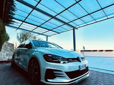 Usata VW Golf VII GTI 245 CV (180 kW) 2018 Bianco Berlina
