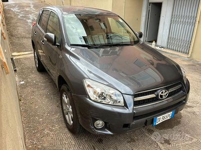 Usata Toyota RAV4 150 CV (110 kW) 2009 Grigio SUV