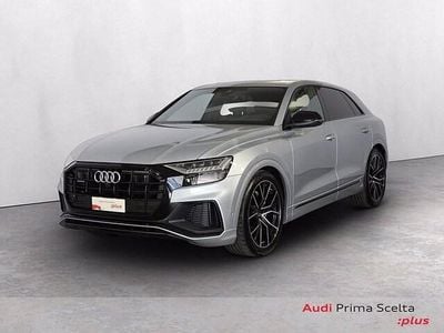 Usata Audi Q8 Sport 286 CV (210 kW) 2023 Grigio satellite metallizzato SUV