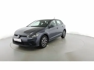Usata VW Polo Life 95 CV (69 kW) 2023 Smoky gray met Utilitaria