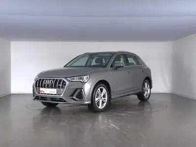 Usata Audi Q3 S-Line 190 CV (139 kW) 2022 Grigio chronos metallizzato SUV