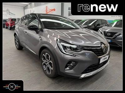 Usata Renault Captur Techno 145 CV (106 kW) 2022 Grigio scuro SUV