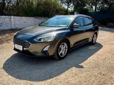 Usata Ford Focus Titanium 120 CV (88 kW) 2019 Grigio Station wagon