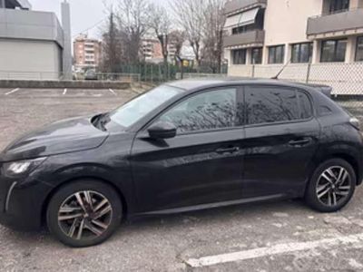 Usata Peugeot 208 Allure 101 CV (74 kW) 2023 Utilitaria