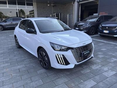 Nuova Peugeot 208 Allure+ 136 CV (100 kW) 2025 Bianco banquisa Utilitaria