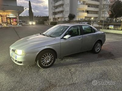 Usata Alfa Romeo 156 115 CV (84 kW) 2005 Grigio Berlina