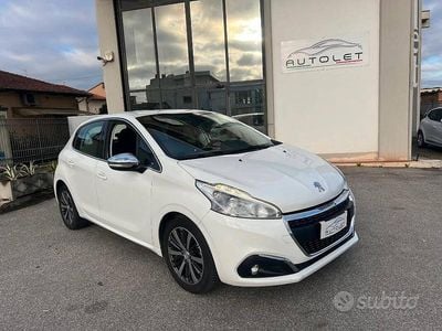 Usata Peugeot 208 Allure 75 CV (55 kW) 2017 Bianco Utilitaria
