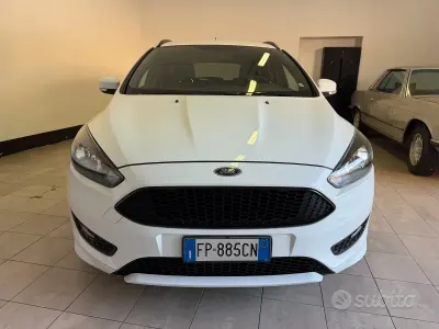 Käytetty Ford Focus ST 120 HP (88 kW) 2018 Valkoinen Farmari