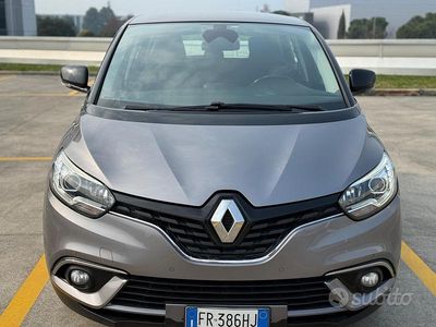 Usata Renault Scénic IV 110 CV (80 kW) 2018 Grigio Monovolume