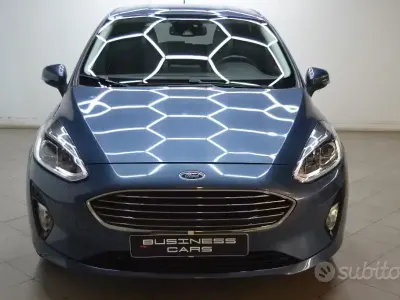 Usata Ford Fiesta 75 CV (55 kW) 2019 Azzurro Utilitaria