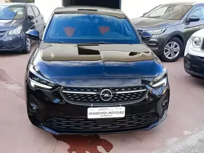 Usata Opel Corsa GS Line 102 CV (75 kW) 2020 Nero Utilitaria