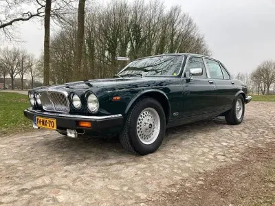 Usata Jaguar XJ12 264 CV (194 kW) 1992 Verde Berlina
