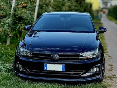Usata VW Polo Comfortline 95 CV (69 kW) 2019 Nero Utilitaria