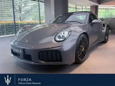 Nuova Porsche 911 711 CV (522 kW) 2026 Grigio vanadio metallizzato Coupé
