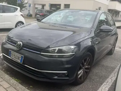 Usata VW Golf VII Business 131 CV (96 kW) 2019 Grigio Berlina
