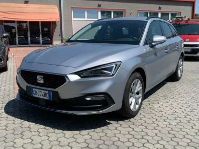 Usata Seat Leon Business 150 CV (110 kW) 2023 Argento Station wagon