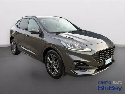 Käytetty Ford Kuga ST-Line 120 HP (88 kW) 2022 Harmaa Katumaasturi
