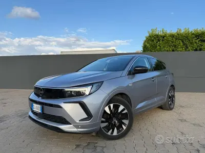 Usata Opel Grandland X Ultimate 131 CV (96 kW) 2022 Grigio SUV