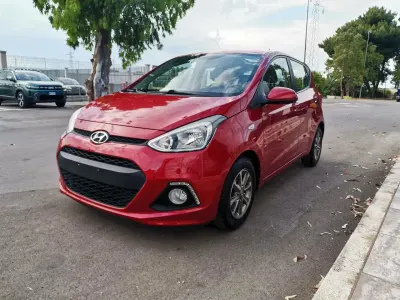 Usata Hyundai i10 67 CV (49 kW) 2015 Marrone Utilitaria