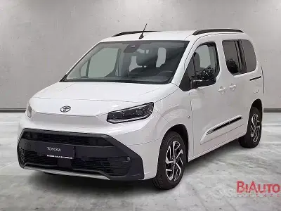 Usata Toyota Proace Verso City 130 CV (95 kW) 2024 Bianco Station wagon