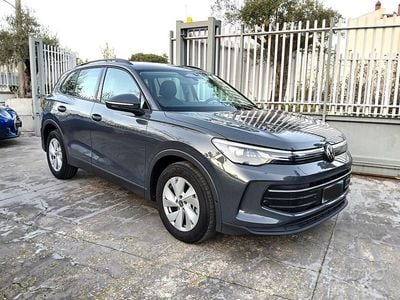 Grigio Usata 2024 VW Tiguan Life SUV | 34.900 € (Buon prezzo)