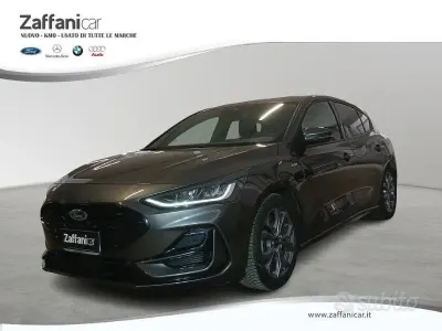 Begagnad Ford Focus ST-Line 116 HK (85 kW) 2024 Grå Sedan