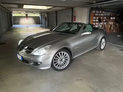 Usata Mercedes SLK200 163 CV (119 kW) 2005 Grigio Cabrio