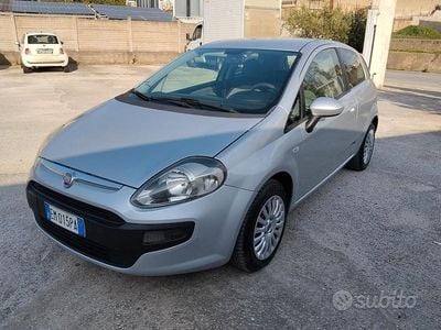 Usata Fiat Punto Evo Dynamic 75 CV (55 kW) 2011 Grigio Utilitaria