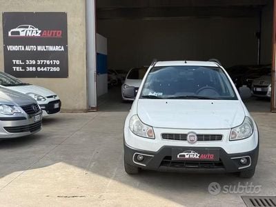 Usata Fiat Sedici Emotion 120 CV (88 kW) 2011 Bianco SUV
