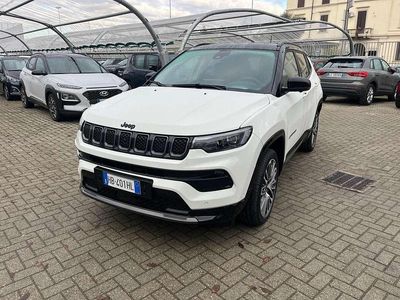 Bianco / tetto nero Nuova 2025 Jeep Compass Altitude SUV | 33.390 €