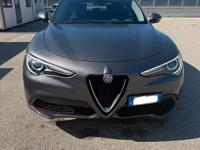 Usata Alfa Romeo Stelvio Super 160 CV (117 kW) 2020 SUV