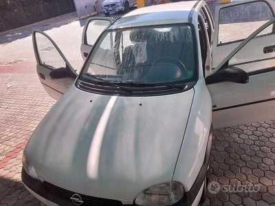 Usata Opel Corsa 1999 Bianco Berlina