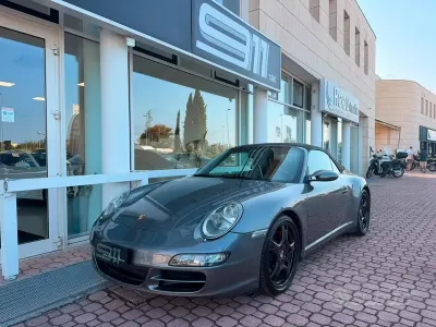 Usata Porsche 911 Carrera 4S Cabriolet 355 CV (261 kW) 2006 Grigio Cabrio