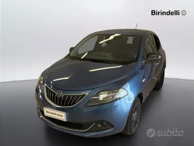 Usata Lancia Ypsilon Silver 69 CV (50 kW) 2023 Blu Utilitaria