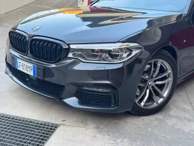 Usata BMW 520 M Sport 190 CV (139 kW) 2020 Blu/azzurro Station wagon